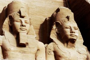 Abu Simbel statues Ramses II