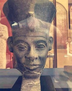 Senusret IV 4 mrimhotep.org
